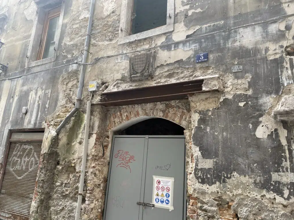 Via delle Beccherie 3